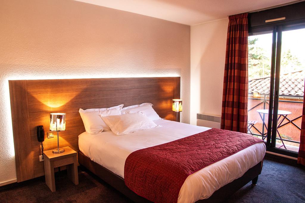 Hotel Les Amandiers تورنو-سور-رون المظهر الخارجي الصورة