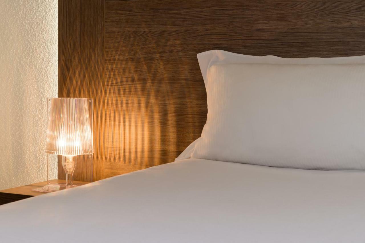 Hotel Les Amandiers تورنو-سور-رون المظهر الخارجي الصورة